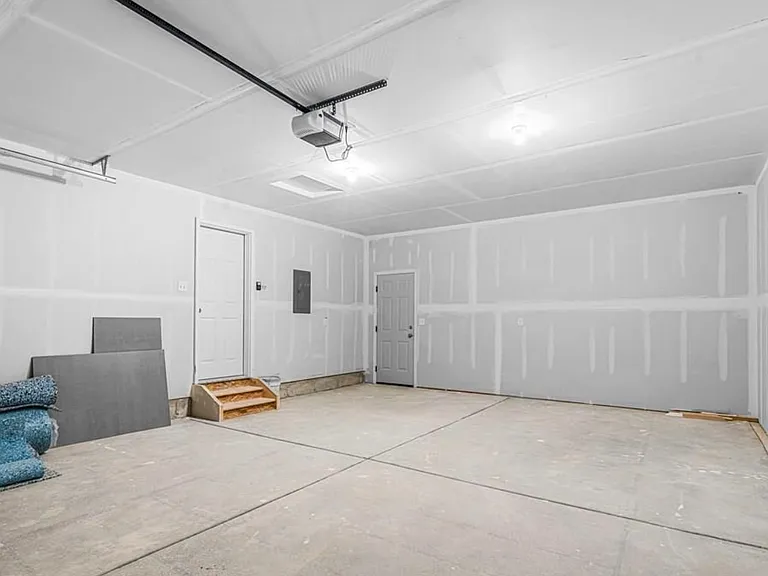 481 S Laporte Dr — Photo 25