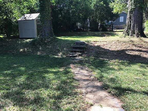 5th image of 2130 Yancey Ave