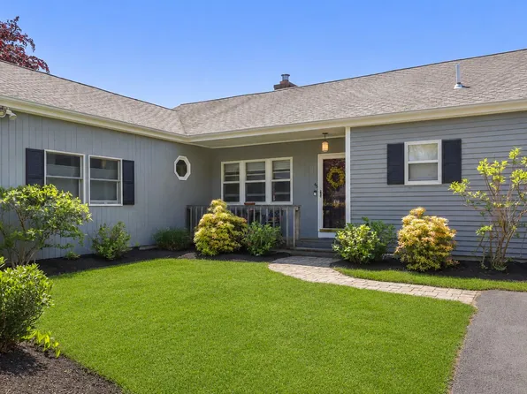 45 Terry Lou Avenue, East Falmouth, MA 02536
