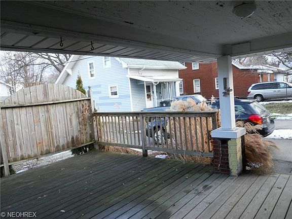 2nd image of 138 E Emerling Ave
