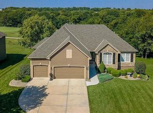 14998 S Glen Eyrie St, Olathe, KS 66061
