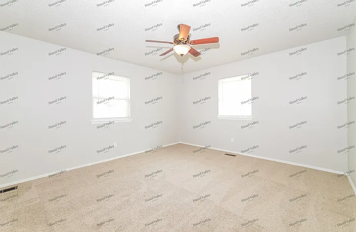 950 Twisted Oak Dr — Photo 7