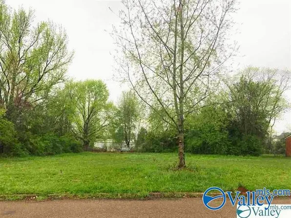 4008 Marie Ave NW, Huntsville, AL 35816