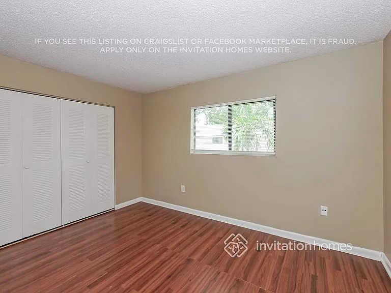 9489 Palm Cir N #9489 — Photo 15