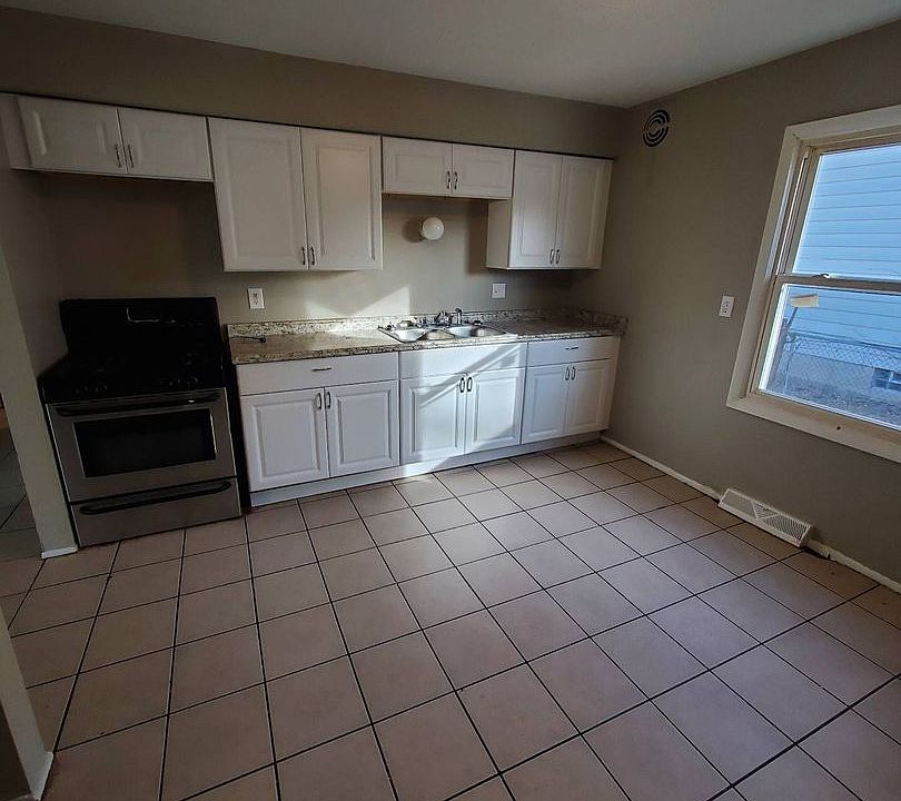 1st image of 4944 N 47th St #4944