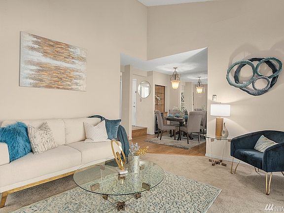 5th image of 4727 W Lake Sammamish Pkwy SE #306