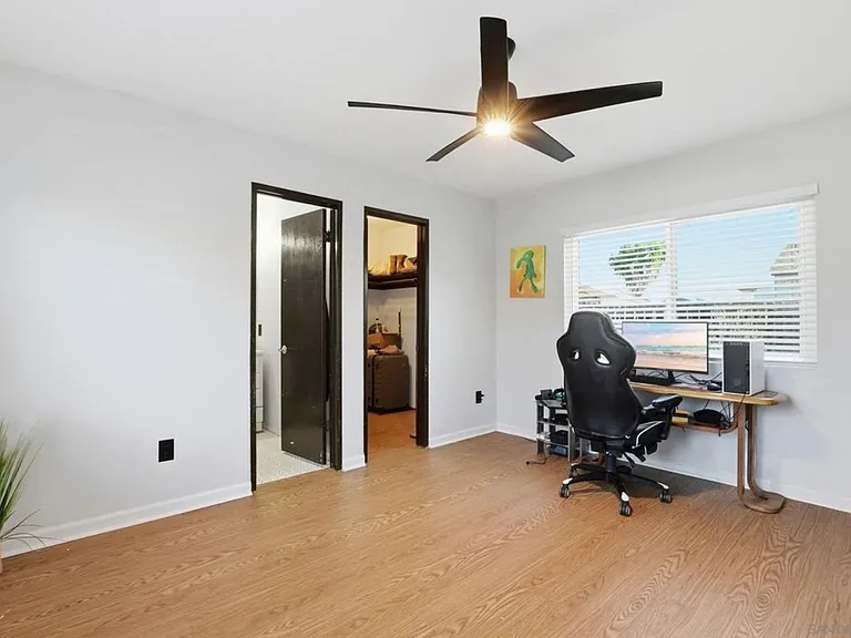 1830 Thelborn Way — Photo 25