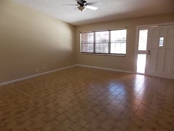 4th image of 3430 SW 2nd Ct