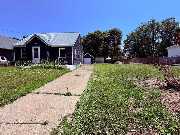 3rd image of 1921 Prospect Ave #6