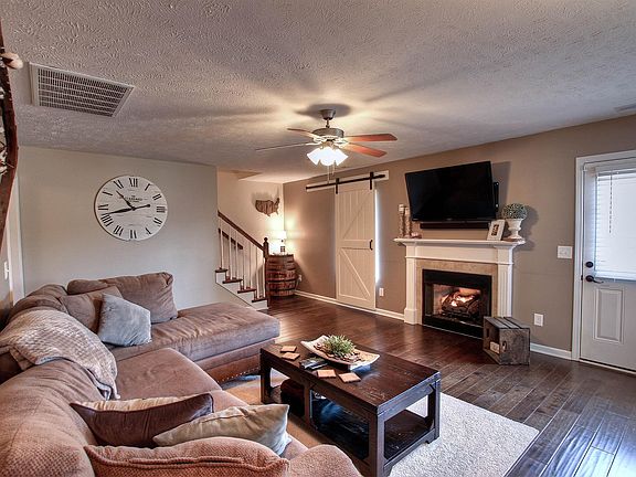 5th image of 2344 Auldridge Dr