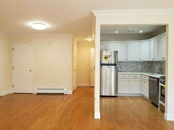 2nd image of 54 Underhill Ave #1