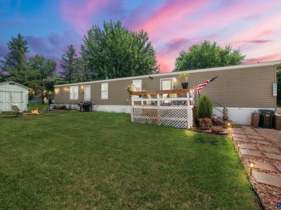 5806 W Tanager Pl, Sioux Falls, SD, 57107
