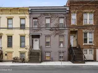 320 1st St, Albany, NY 12206
