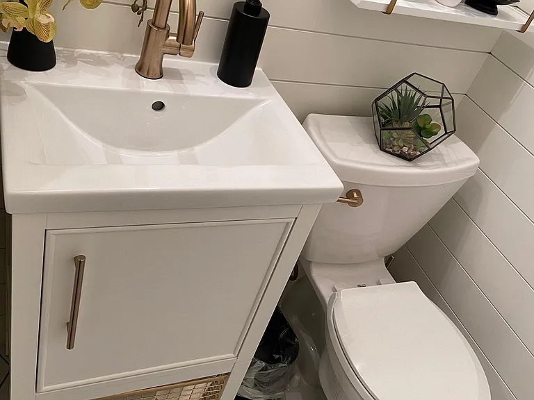 main floor half bath