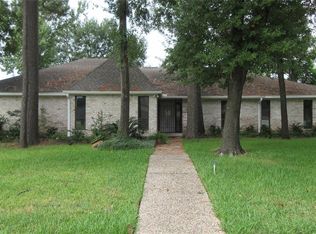 17203 Rolling Creek Dr, Houston, TX 77090