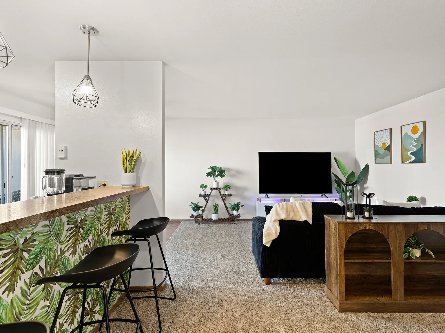 2 bed, $3,500 — Photo 3