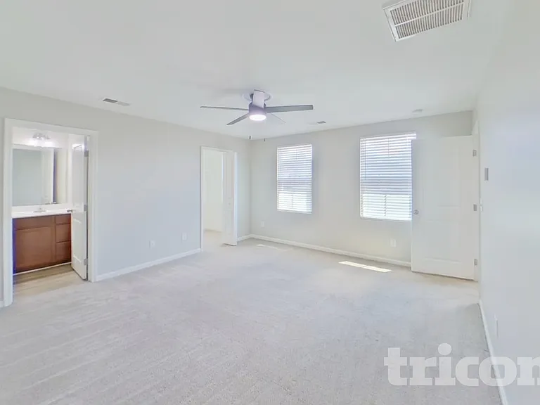 656 McCormick Ln — Photo 7