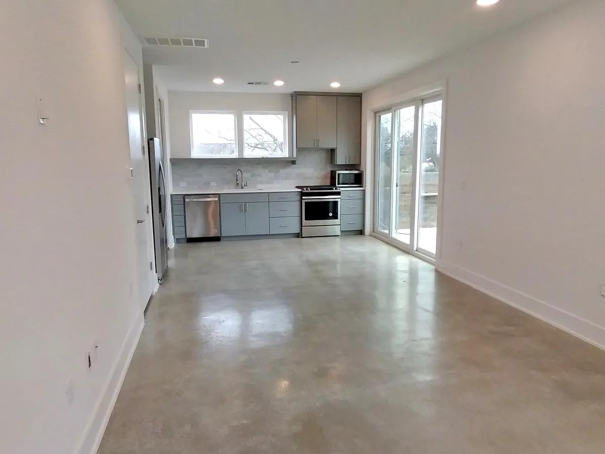Unit Photo - 7309 Bennett Ave #B