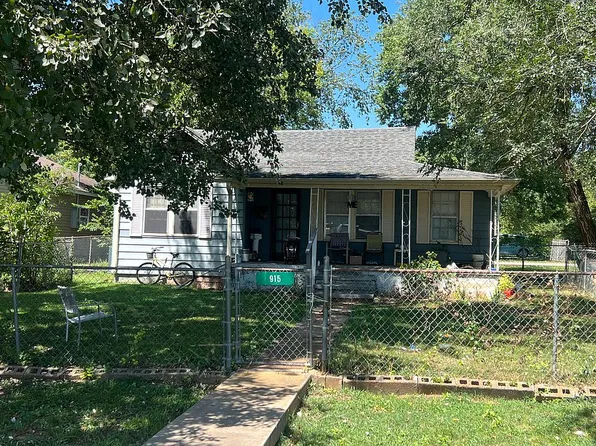 915 14th Ave, Sheffield, AL 35660