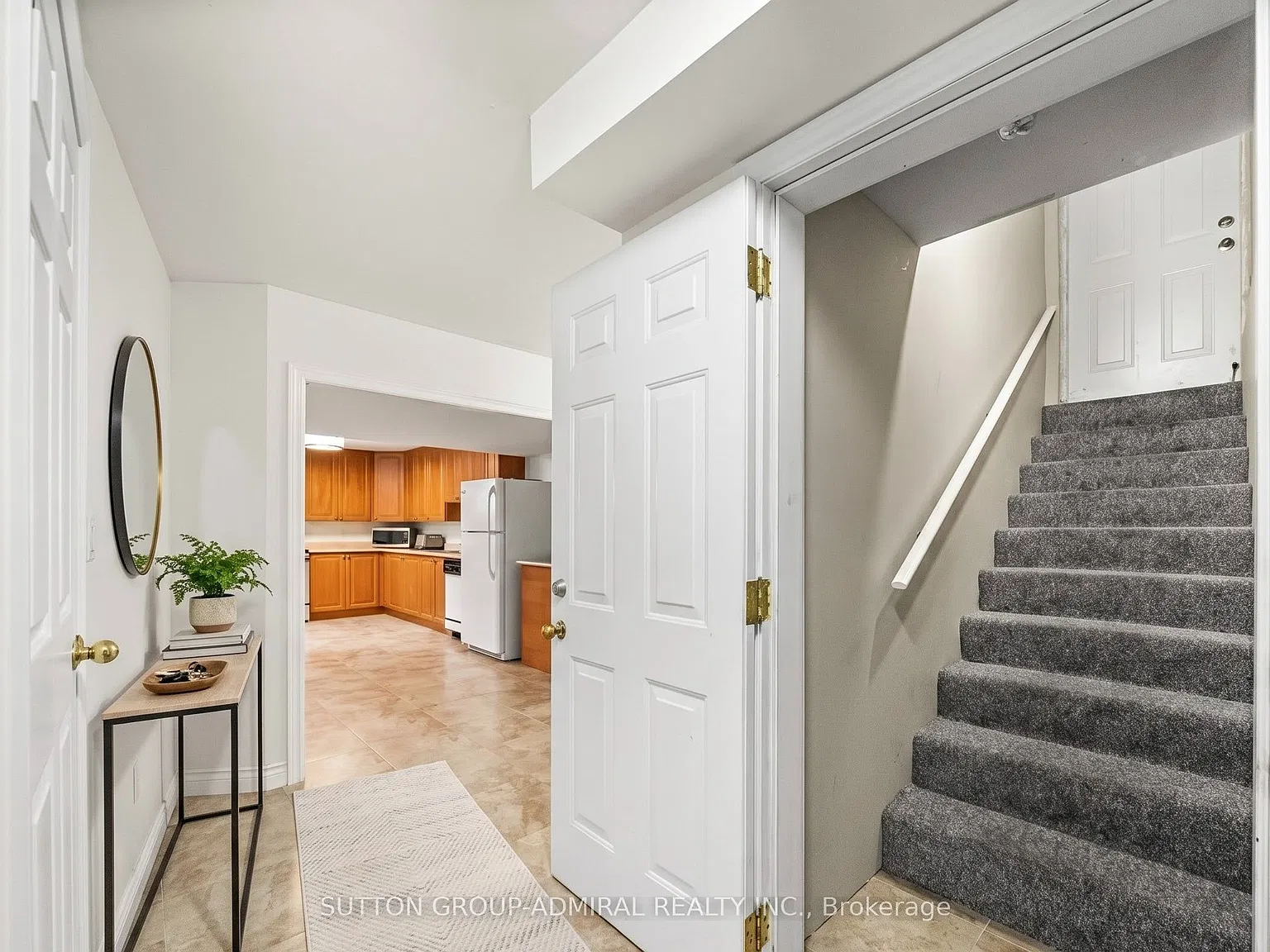 2 bed, $1,800 — Photo 3
