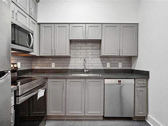 5th image of 8026 Spruce St