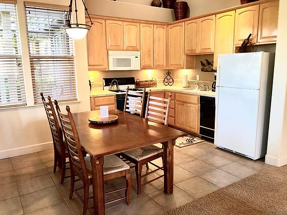 3rd image of 26 Quail Hollow Ln