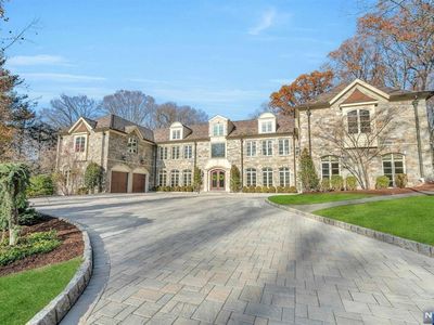 9 Ridge Crest Rd, Saddle River, NJ, 07458