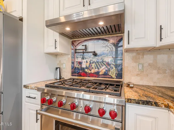 817 Calle La Sombra, Camarillo, CA 93010