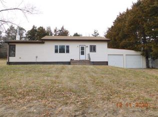 518 I St, Stapleton, NE 69163