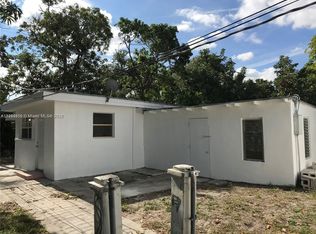 709 SW 4th St, Dania, FL 33004