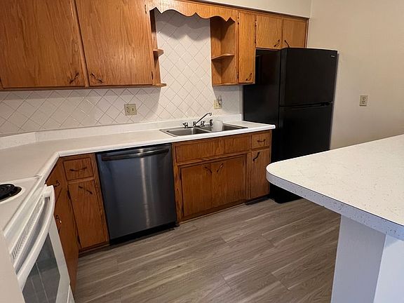3rd image of 1619-1625 W 44th St