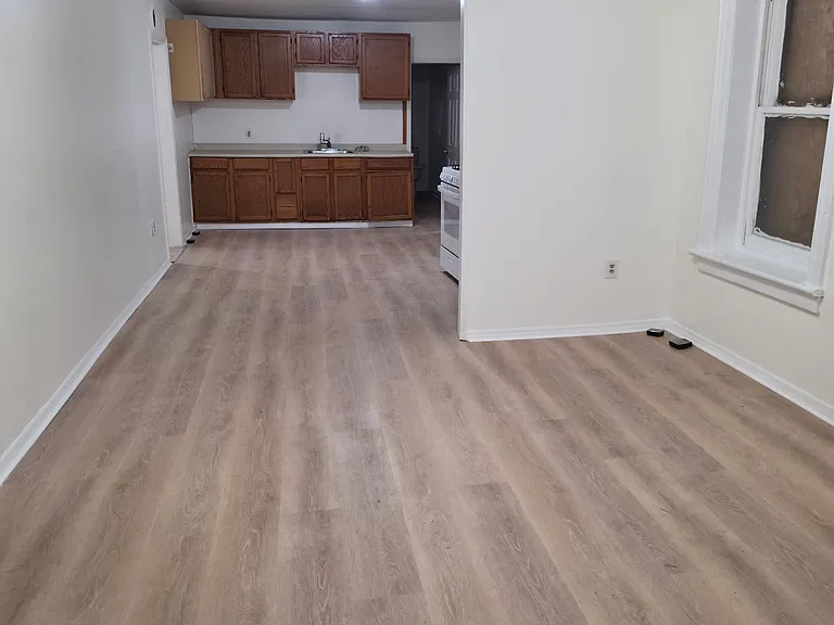 3274 6th Ave #B — Photo 9