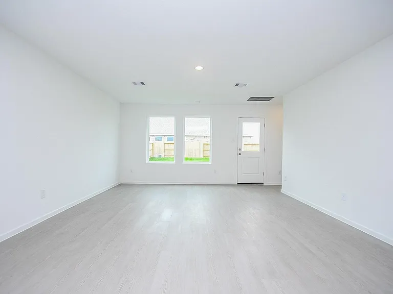 26914 Rosebay Woods — Photo 3