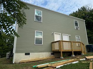 904 21st St NW, Roanoke, VA 24017