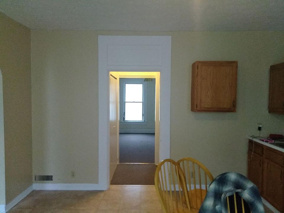 2nd image of 515 Thurman St