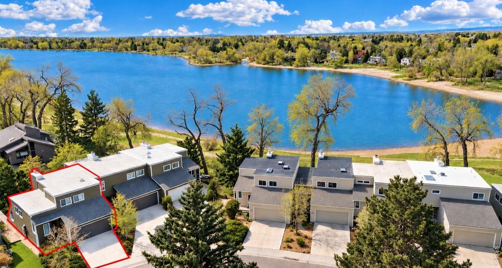 567 Spindrift Ct