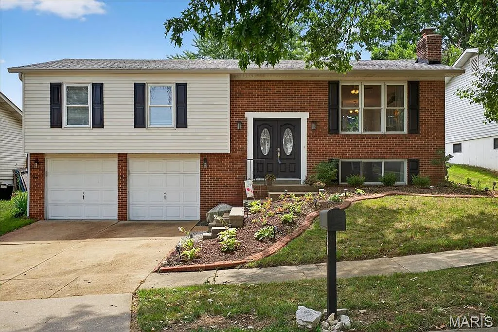 10708 Lisa Marie Ct photo 1