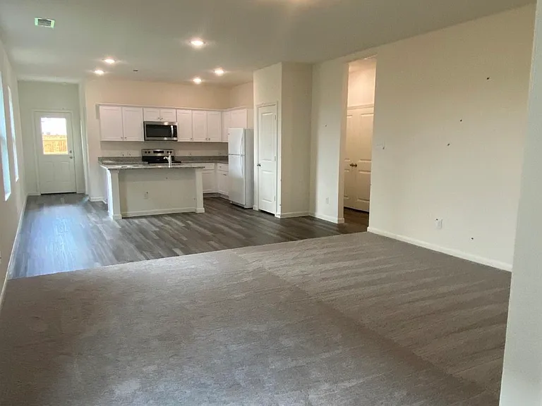 6309 Tropicana Ln — Photo 5