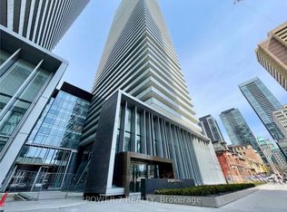 50 Charles St E #4402, Toronto, ON M4Y 0C3