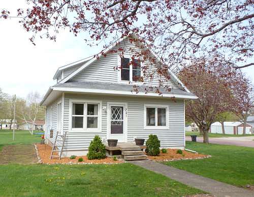 721 Griffin Street, Lakefield, Mn 56150