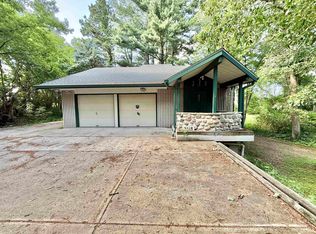 2518 Spring Creek Rd, Belvidere, IL 61008