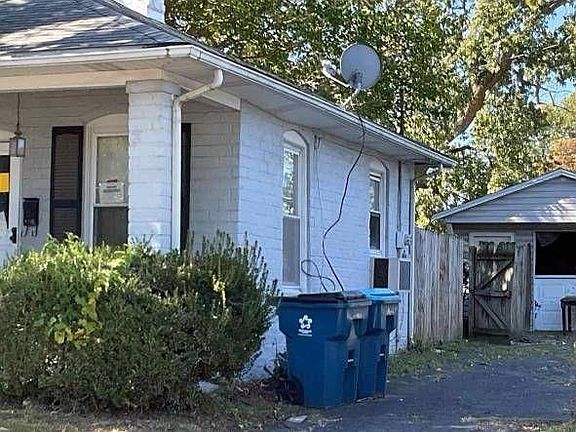3rd image of 316 N 3rd St