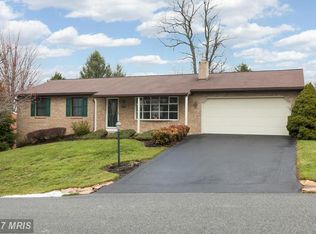 328 Overbrook Rd, Hagerstown, MD 21742