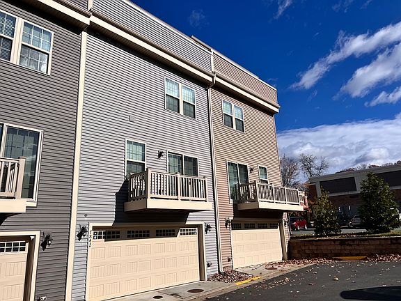 5th image of 7842 Francis Dickens Ln