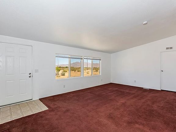 5th image of 9429 Custer Ave