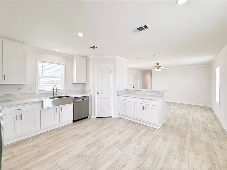 3120 Minnesota Ave #140 — Photo 14