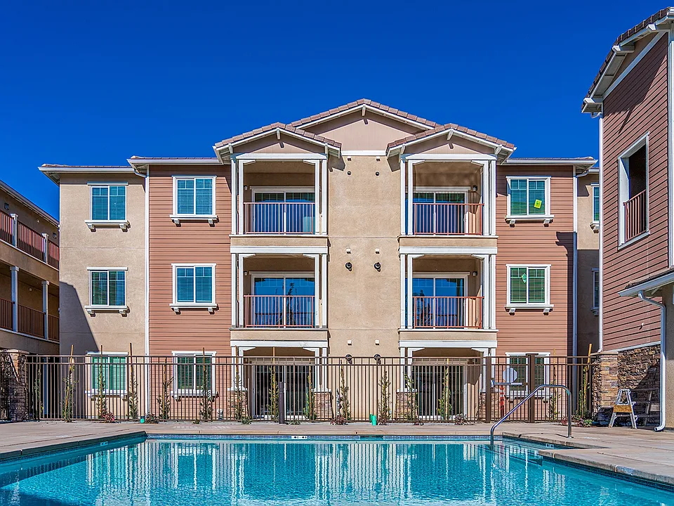 Turtle Creek Apartments