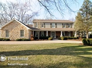 1930 Farm Rd, Lake Forest, IL 60045