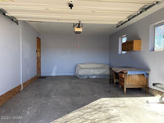 3rd image of 214 N Rd