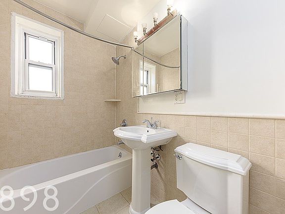 5th image of 2225 5th Ave APT 11H